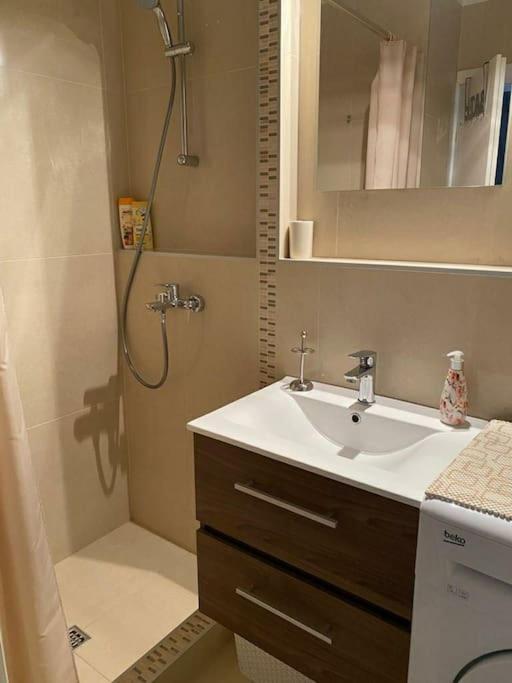Lomea Nada Appartement *